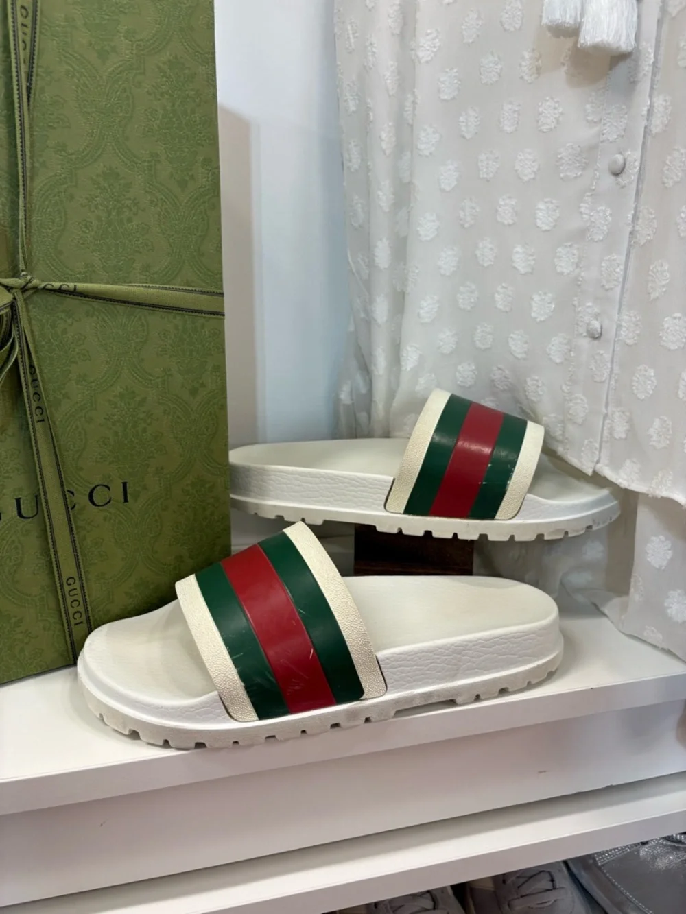 🔥🔥 Gucci White Slides with COA women size 10 men size 8